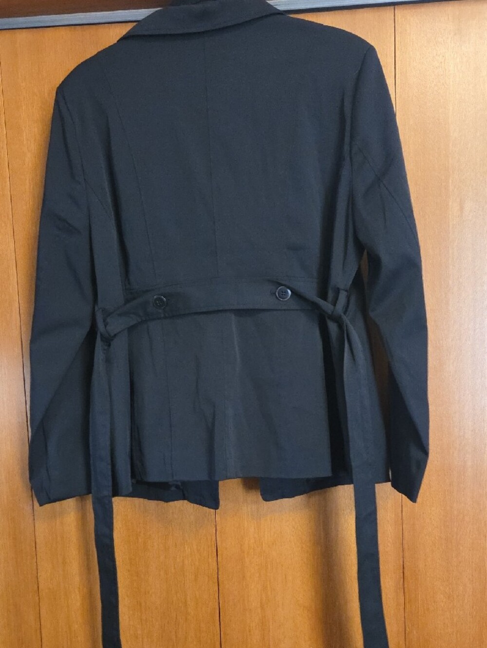 Black Ruffle-Collar Blazer Jacket - Picture 3 of 4